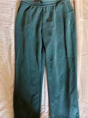 Lululemon softstreme crop pants size 8